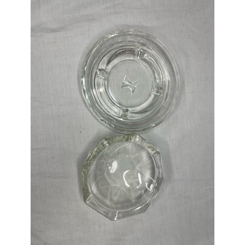 Set of vintage round ashtrays
